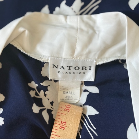 Early 2000s Natori Classics Robe Set – Made in the Philippines - Picture 13 of 14